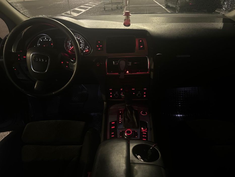 Vând Audi q7 3.0 diesel
