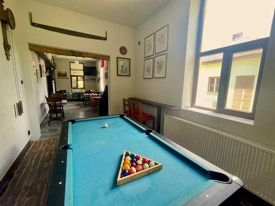 Продава се : Къща с разработен бизнес