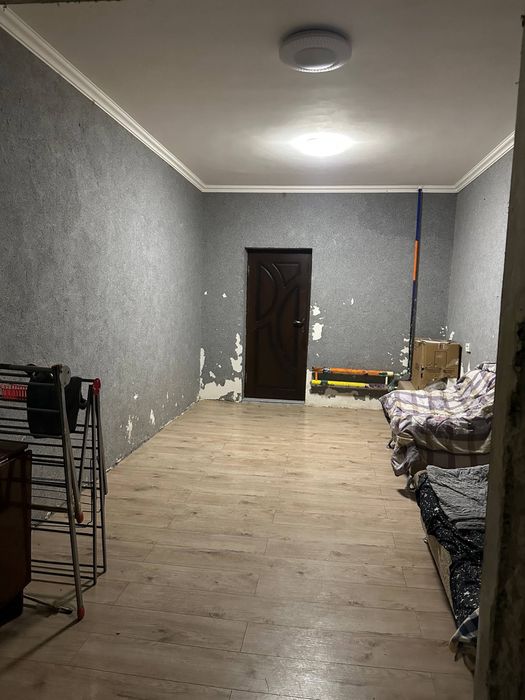 Продаю 3/1/5 Сергели-4 под нежилое