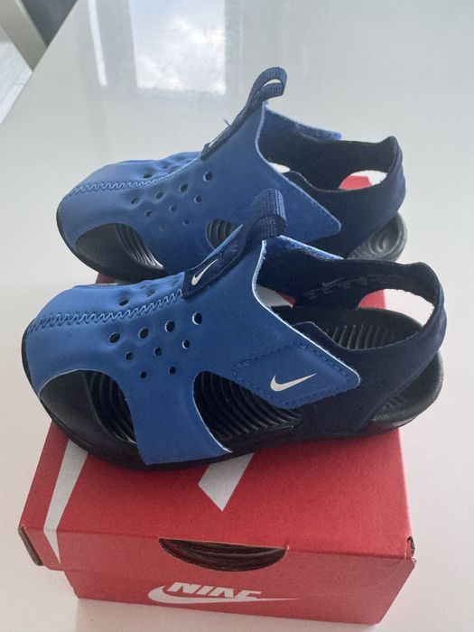 Детски сандали Nike и Camper