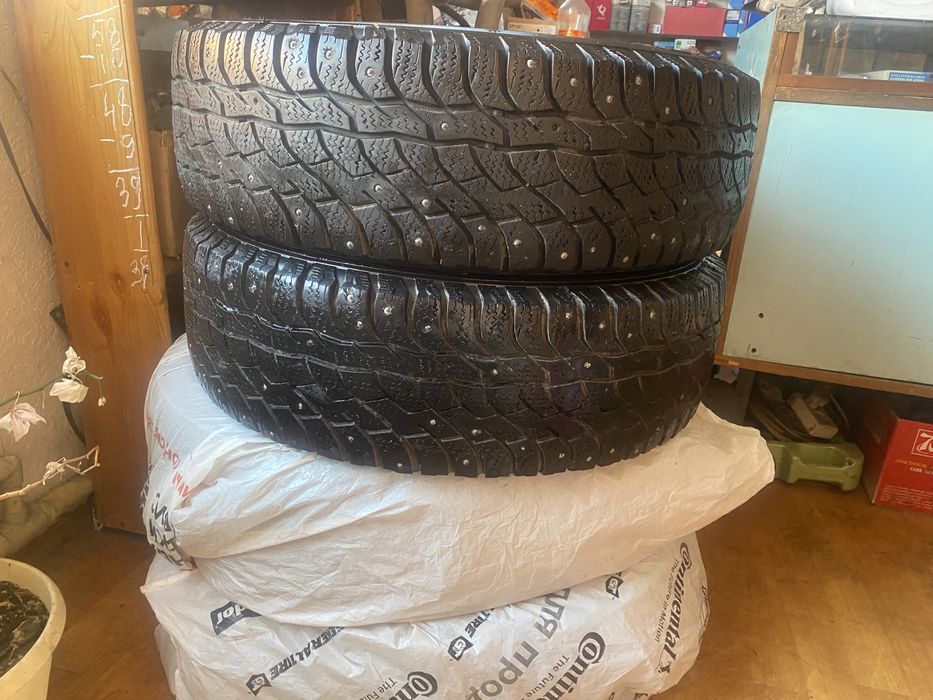 Продам шины 215/65/16