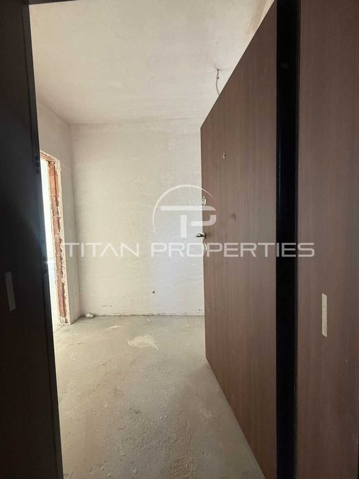Продава се Тристаен апартамент в Пловдив, Беломорски - 107 кв.м за 668 €/кв.м - Снимка #5