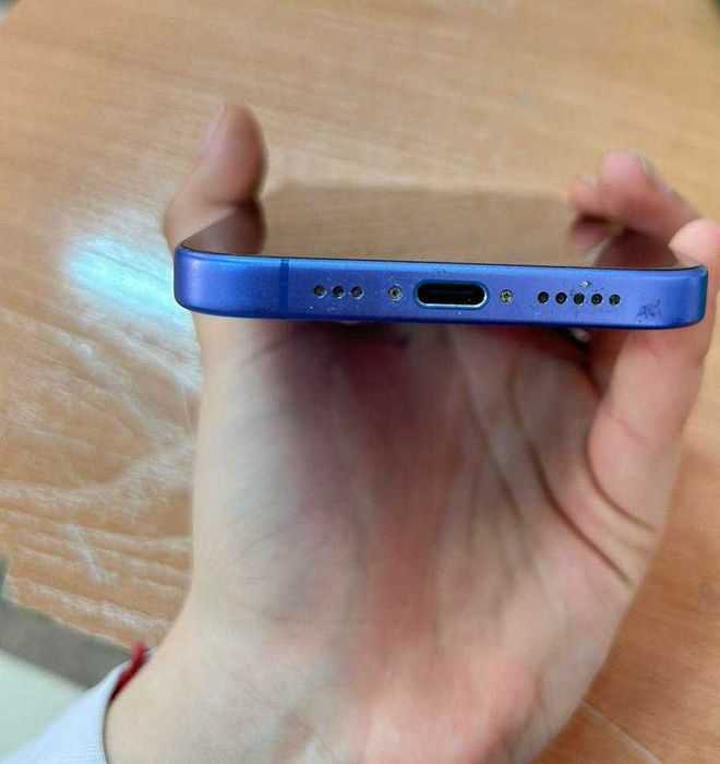 iPhone 16 в отличном состоянии продам срочно