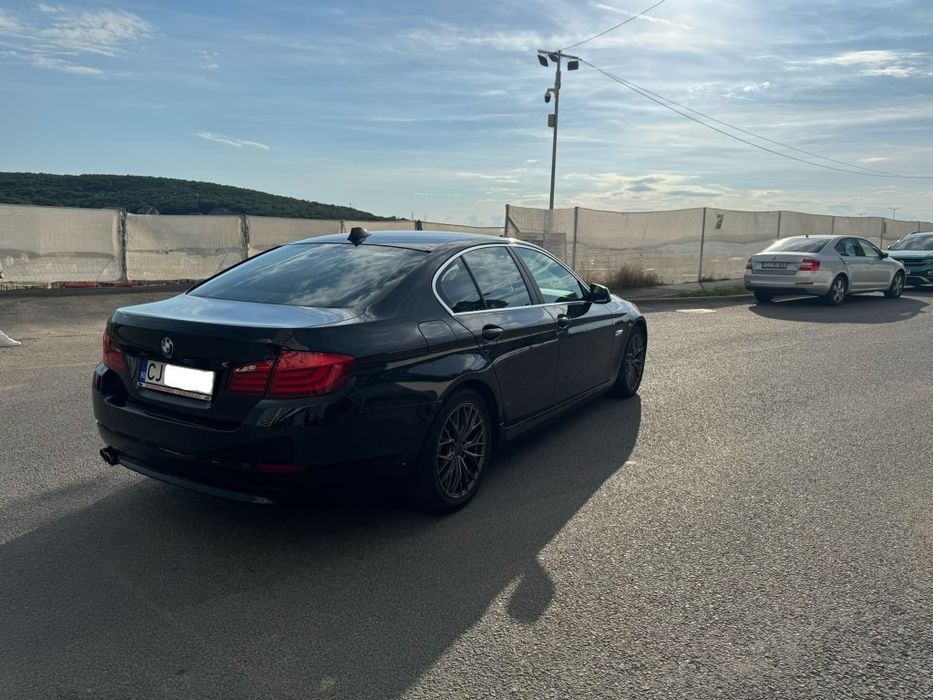 BMW 5 Series 2011 — imagine 5