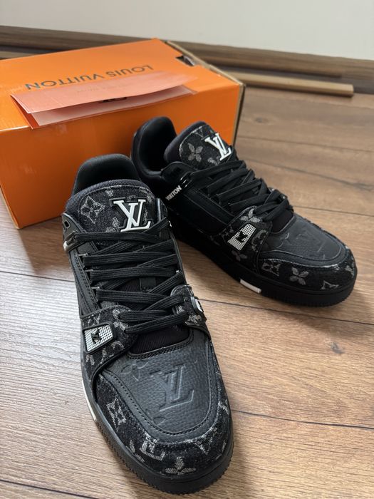 Обувки LV trainers