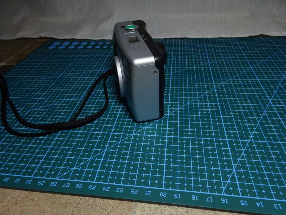 Aparat foto compact pe film 35mm Rollei Giro 90