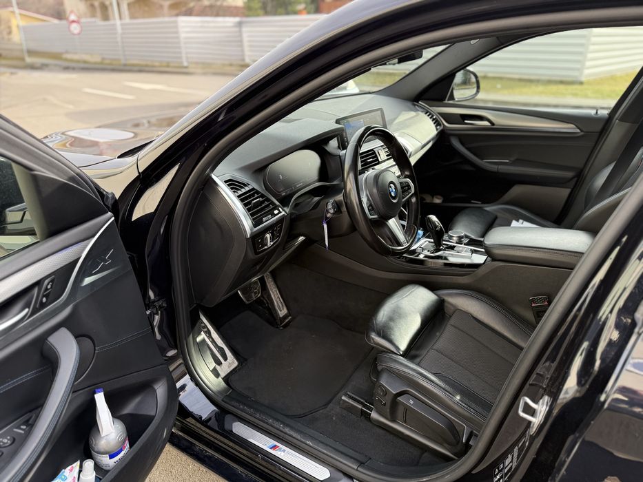 BMW X4 xDrive20d M paket interior/exterior Unic proprietar in Romania