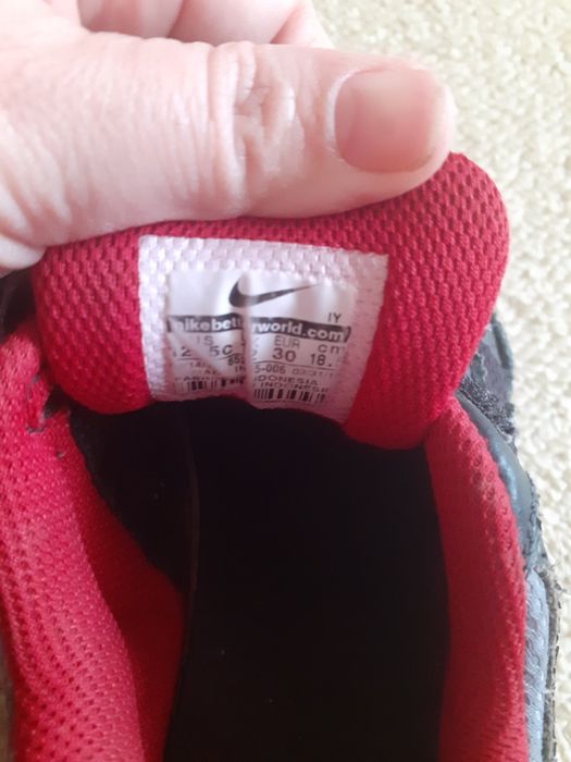 Nike детски маратонки номер 30