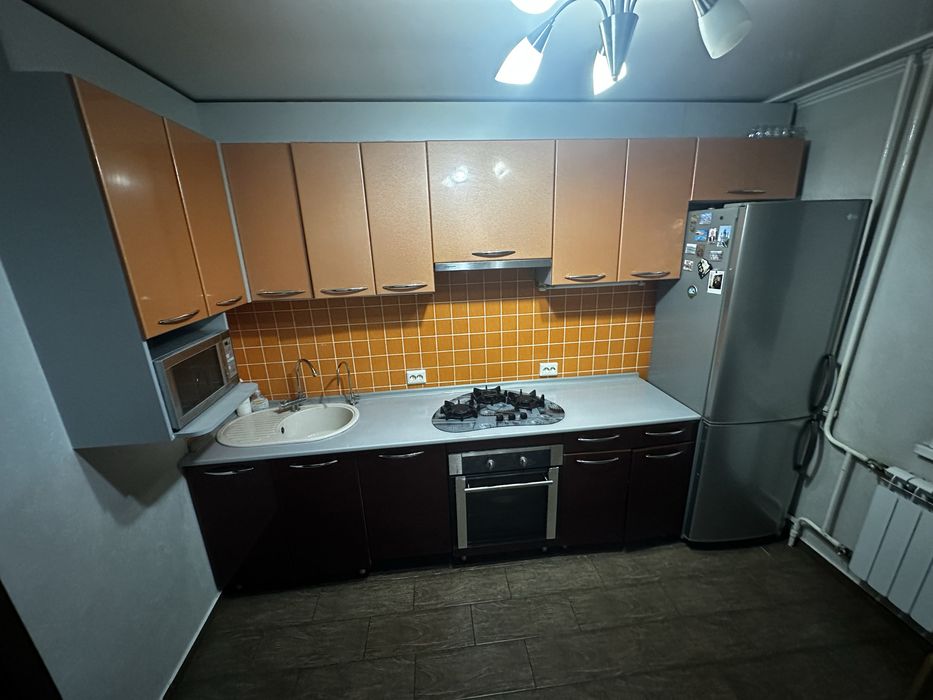 Продам кухню в отличном состоянии