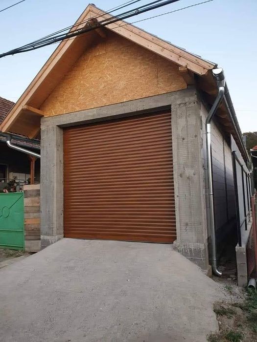 Usi garaj tip rulou Aluminiu