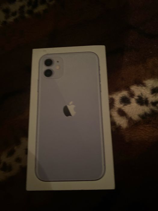 Обменяю айфон 11