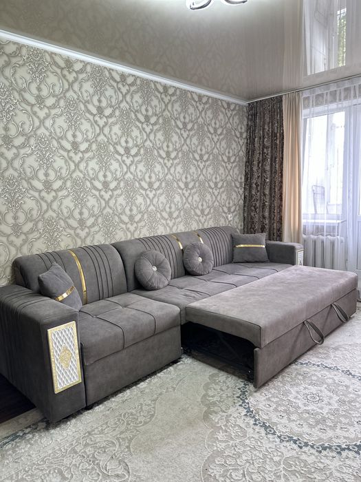 Диван сатамын. 3 метр.