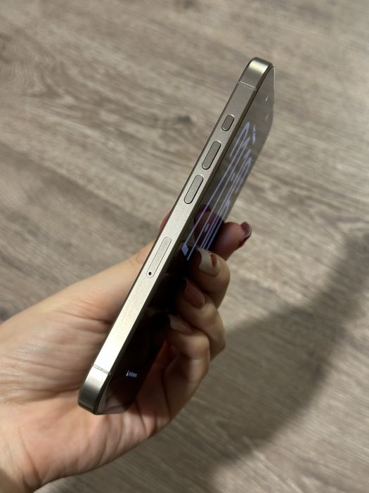 Iphone 15 pro 128gb titan