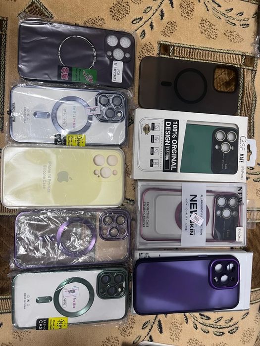 Чехлы на айфон 14