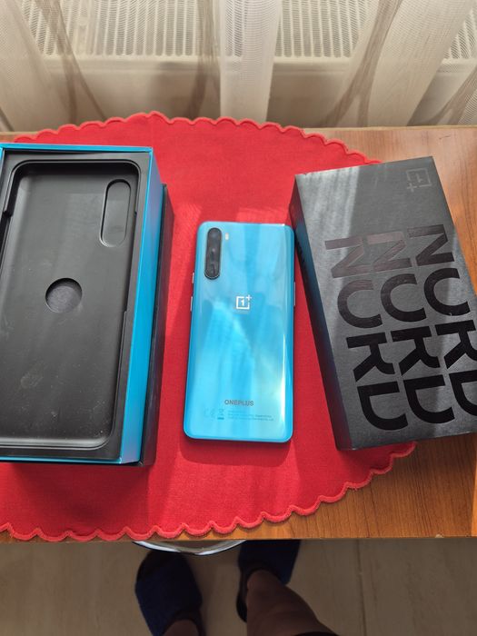 Telefon One Plus Nord