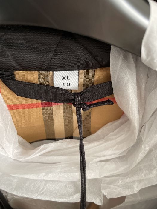 Jacheta Burberry, marimea XL