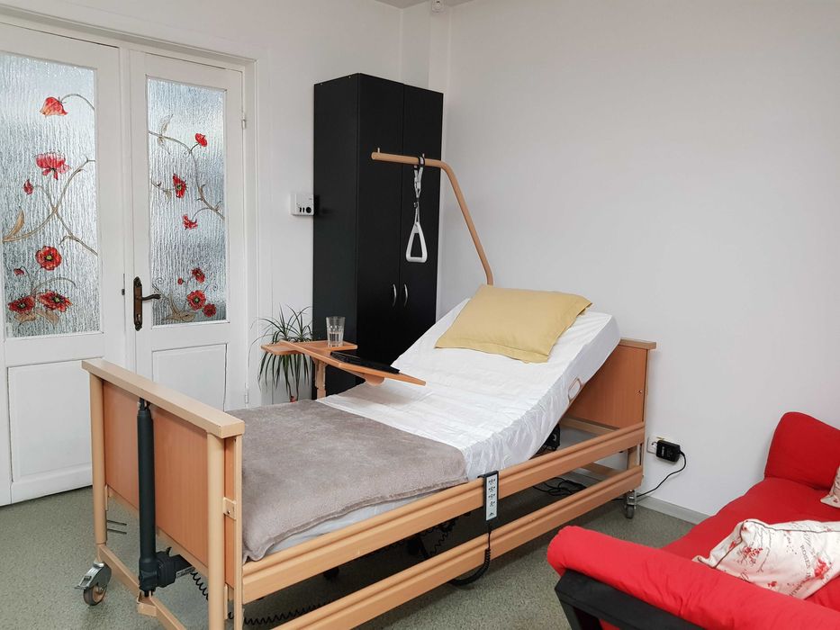 Inchiriere pat medical electric - totul inclus la 400 ron lunar