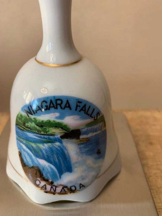 Красива стара камбанка(порцелан-Япония) -Ниагарски водопад