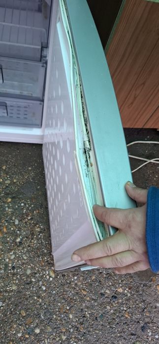 Vând frigider ARTIC..