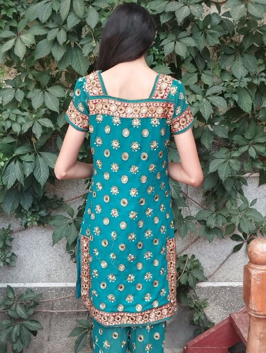 Продаётся платье