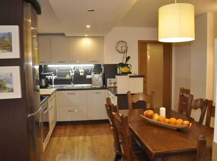 Продава се Тристаен апартамент в София, Хаджи Димитър - 94 кв.м за 1969 €/кв.м - Снимка #1