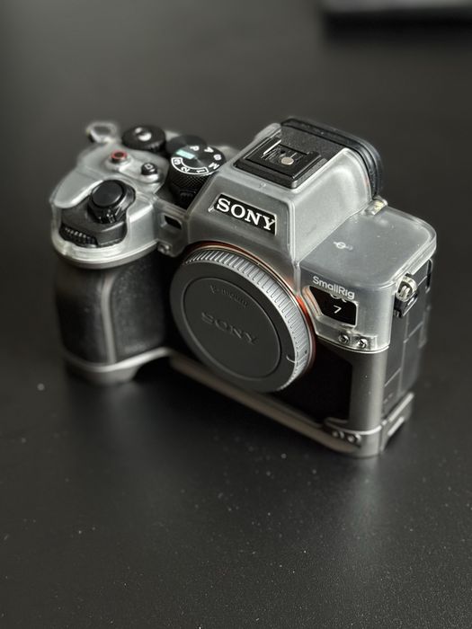 Sony a 7 IV body + carcasa protectie SmallRing (în Garanție)