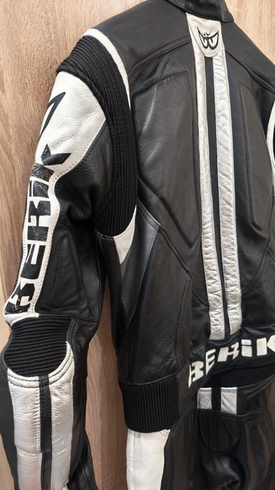 Мото екип Berik 54