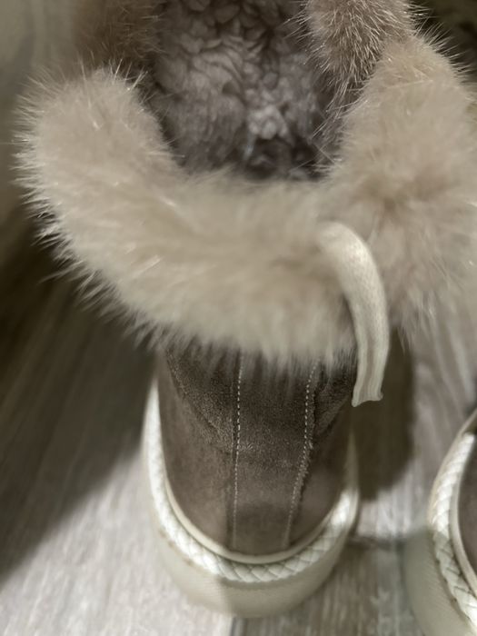 Продам ботинки натуральная замша