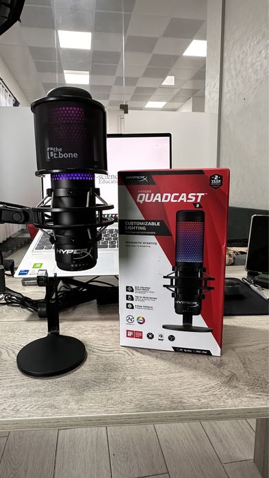 Микрофон HyperX QuadCast S