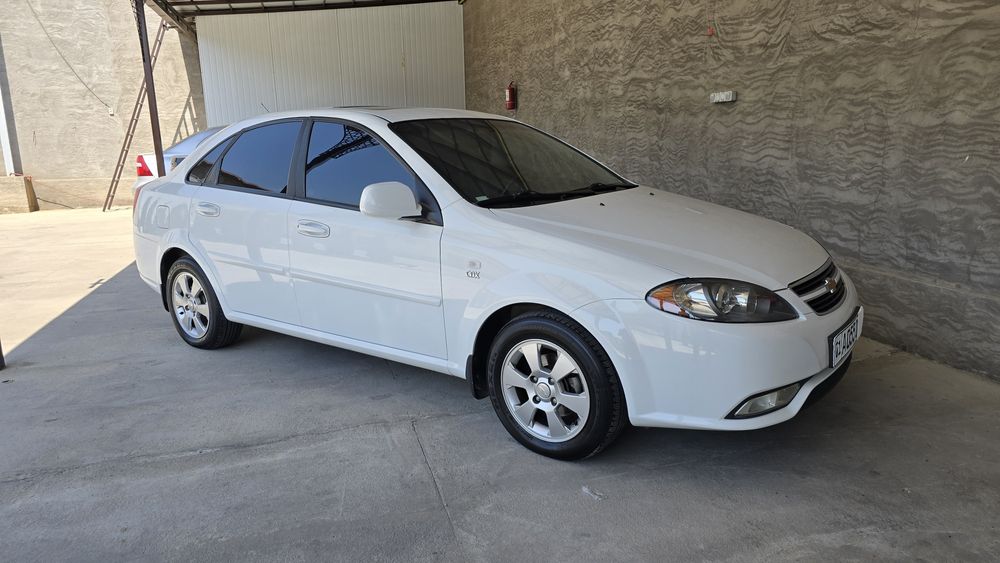 Lasetti avtamat moshina toza polniy shumka bugan 908 pulti bor