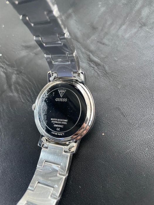 Ceas GUESS dama model:GW0404L2 nou nout nepurtat!