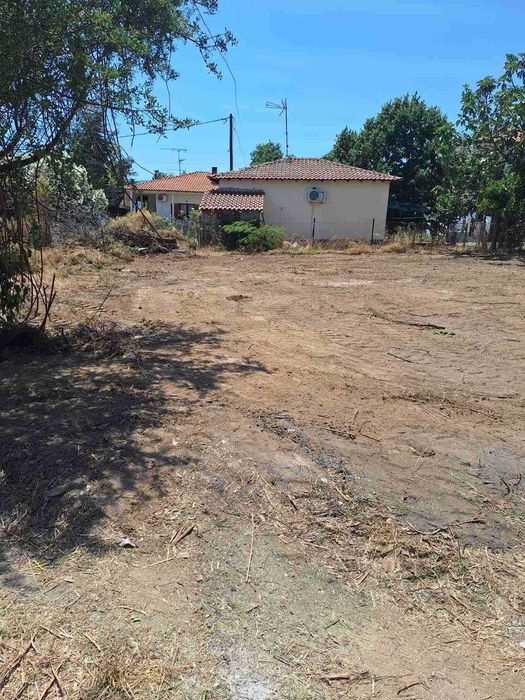 Продава се парцел в регулация 226 м2 в Аспровалта, Гърция