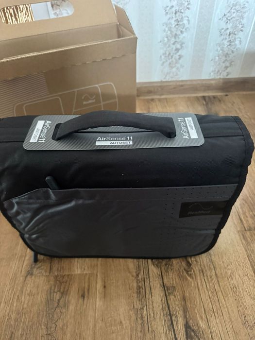 Resmed 11 autoset cu perna pentru masca  resmed f20 mărimea L cadou!!!