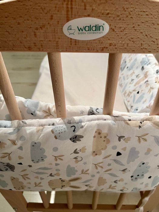 Patut Waldin cu baldachin