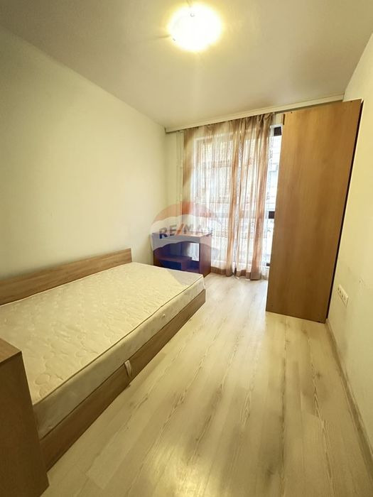 Дава се под наем Тристаен апартамент в Варна, Цветен квартал - 80 кв.м за 508.47 € - Снимка #4