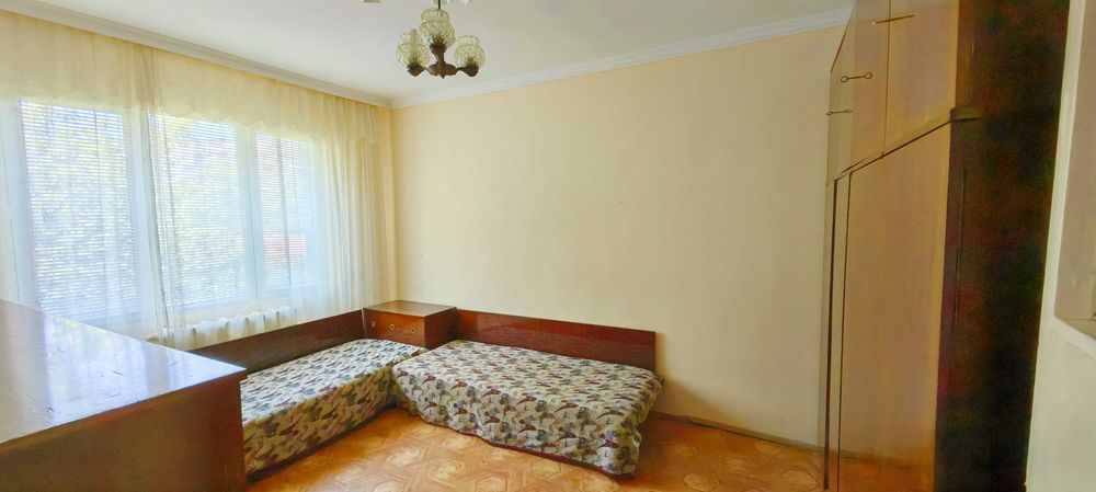 Продава се Четиристаен апартамент в Бургас, Лазур - 110 кв.м за 1719 €/кв.м - Снимка #2