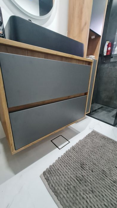 Colantare/decorare mobila