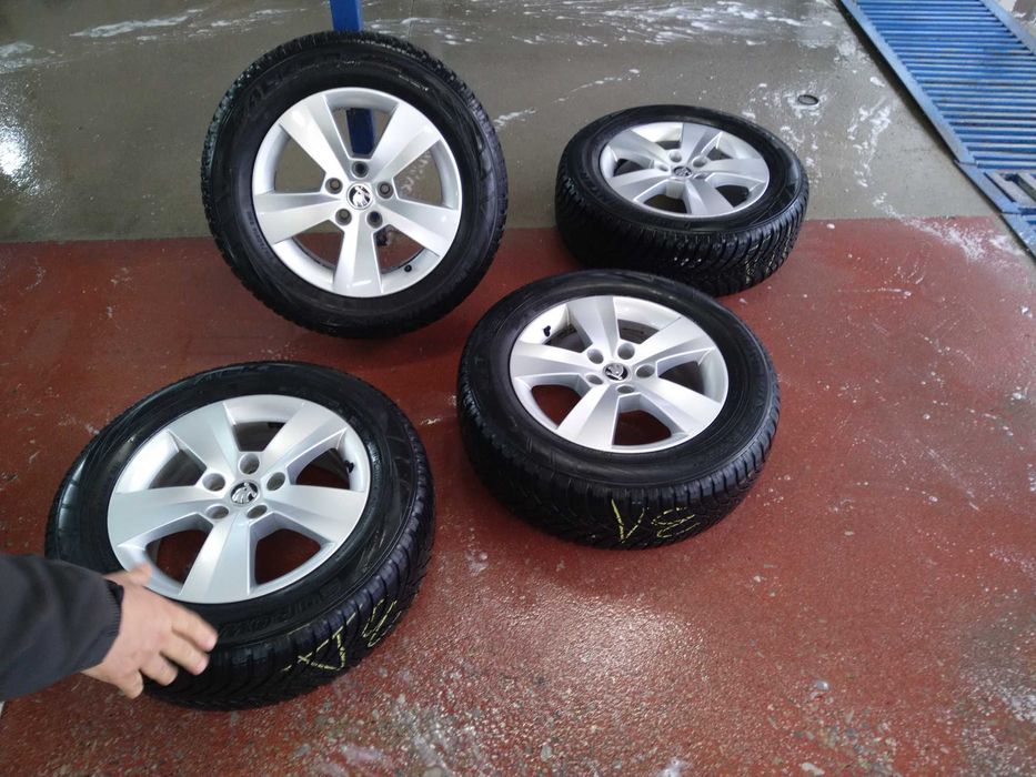 Продавам употребявани алуминиеви джанти 16 " за Шкода Superb