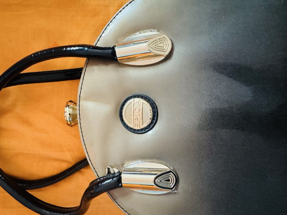 Vand poseta eleganta