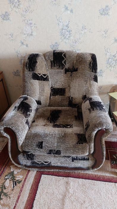 Продам два кресла