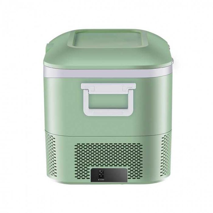 Автомобильный компрессорный холодильник Бирюса HC-18P2 с доставкой.