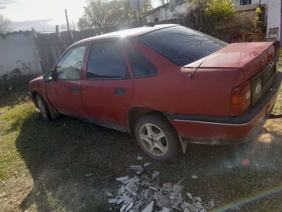 Целиком opel vectra a