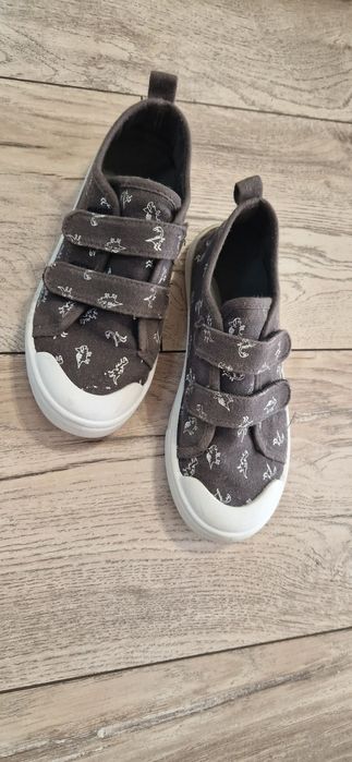 Бели кецове Н&М, Тom Tailor, 32 номер