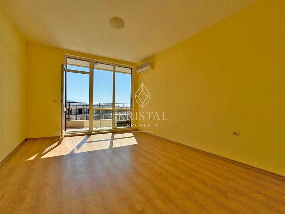 Продава се Двустаен апартамент в Свети Влас - 82 кв.м за 1403 €/кв.м - Снимка #1