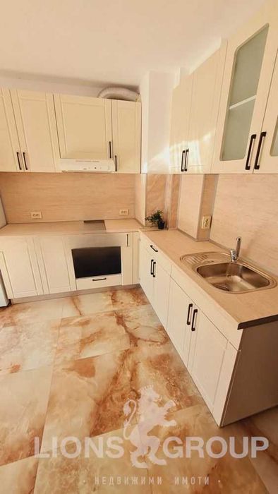 Дава се под наем Тристаен апартамент в Варна, Възраждане 1 - 77 кв.м за 612 € - Снимка #8