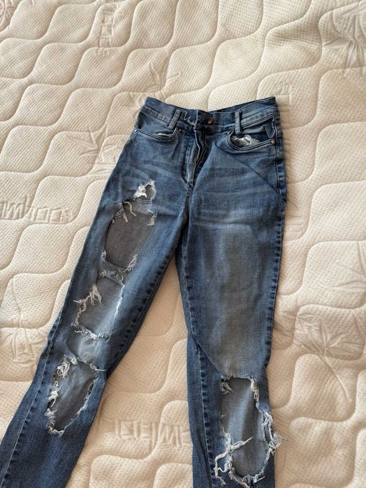 Дънки и панталони Алеса