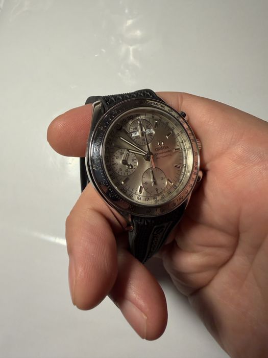 Наручные часы Omega Speedmaster Automatic