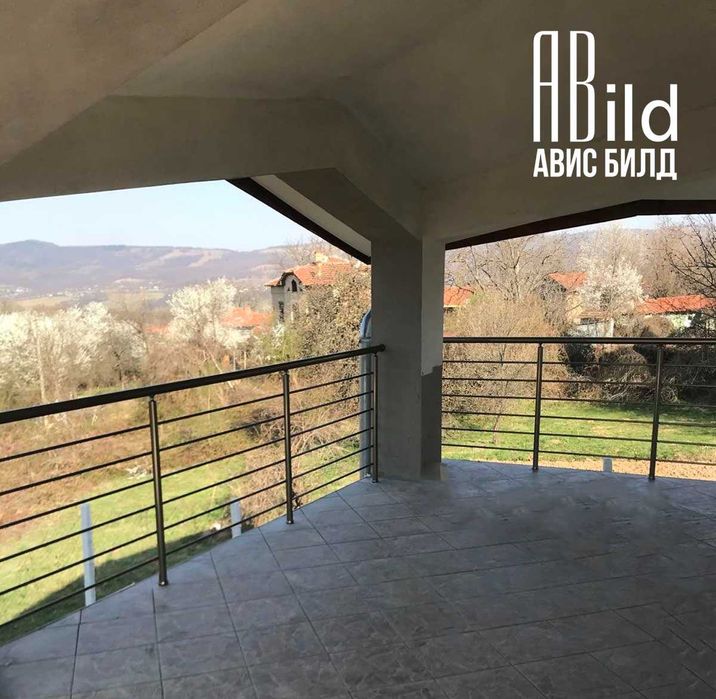 Алуминиеви и стъклени парапети на отлична цена