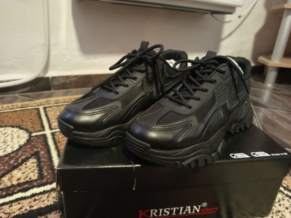 Черни дамски сникърс обувки