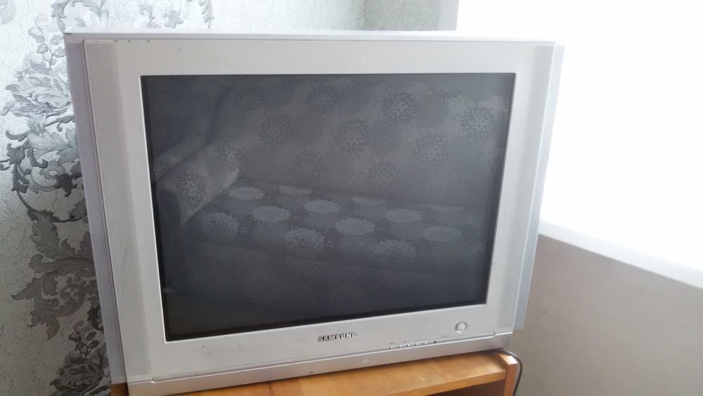 Продам телевизор SAMSUNG
